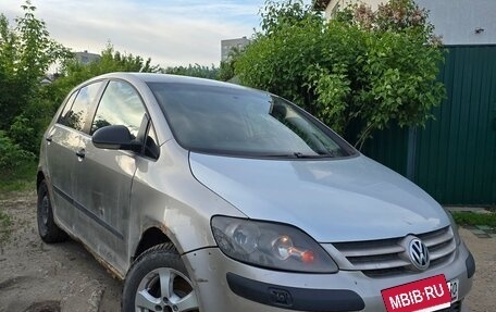 Volkswagen Golf Plus I, 2006 год, 175 000 рублей, 2 фотография
