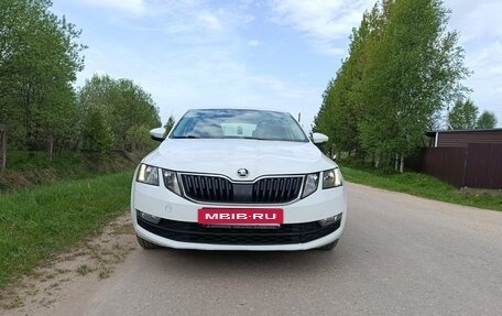 Skoda Octavia, 2018 год, 1 250 000 рублей, 2 фотография