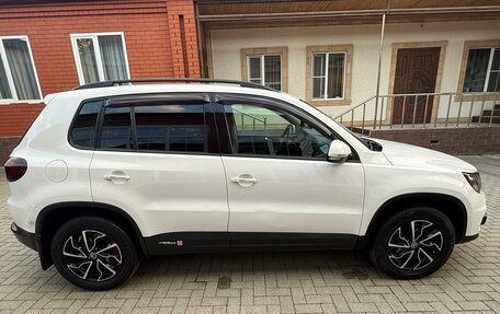 Volkswagen Tiguan I, 2013 год, 1 350 000 рублей, 2 фотография