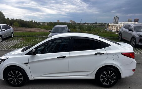 Hyundai Solaris II рестайлинг, 2015 год, 735 000 рублей, 10 фотография