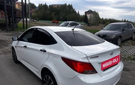 Hyundai Solaris II рестайлинг, 2015 год, 735 000 рублей, 8 фотография
