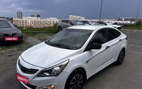 Hyundai Solaris II рестайлинг, 2015 год, 735 000 рублей, 11 фотография