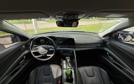 Hyundai Elantra, 2020 год, 2 300 000 рублей, 3 фотография