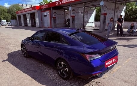 Hyundai Elantra, 2020 год, 2 300 000 рублей, 15 фотография