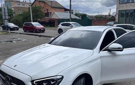 Mercedes-Benz E-Класс, 2021 год, 4 600 000 рублей, 10 фотография