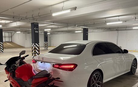 Mercedes-Benz E-Класс, 2021 год, 4 600 000 рублей, 23 фотография