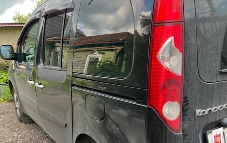 Renault Kangoo II рестайлинг, 2011 год, 590 000 рублей, 9 фотография