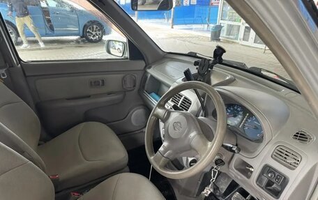 Nissan Cube II, 2001 год, 245 000 рублей, 10 фотография