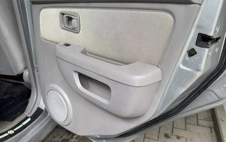 Nissan Cube II, 2001 год, 245 000 рублей, 13 фотография