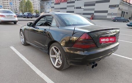 Mercedes-Benz SLK-Класс, 2001 год, 800 000 рублей, 7 фотография