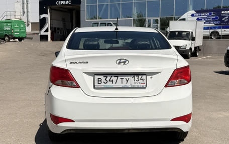 Hyundai Solaris II рестайлинг, 2016 год, 475 000 рублей, 3 фотография