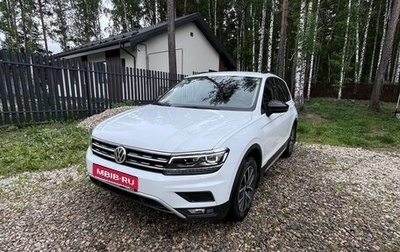 Volkswagen Tiguan II, 2019 год, 2 950 000 рублей, 1 фотография