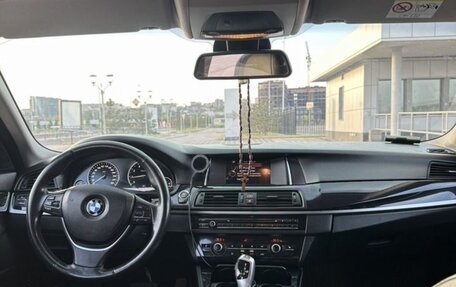 BMW 5 серия, 2014 год, 1 760 000 рублей, 10 фотография