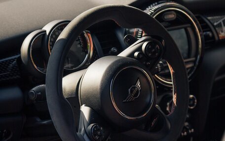 MINI Hatch, 2018 год, 3 500 000 рублей, 18 фотография