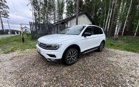 Volkswagen Tiguan II, 2019 год, 2 950 000 рублей, 5 фотография