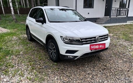 Volkswagen Tiguan II, 2019 год, 2 950 000 рублей, 4 фотография