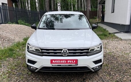 Volkswagen Tiguan II, 2019 год, 2 950 000 рублей, 2 фотография
