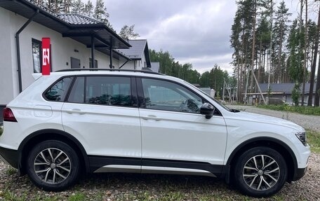 Volkswagen Tiguan II, 2019 год, 2 950 000 рублей, 8 фотография