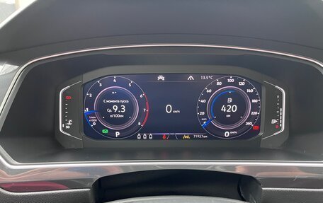 Volkswagen Tiguan II, 2019 год, 2 950 000 рублей, 16 фотография