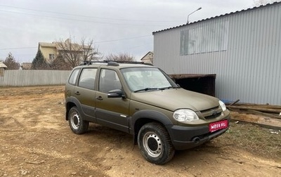 Chevrolet Niva I рестайлинг, 2013 год, 458 000 рублей, 1 фотография