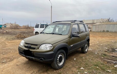 Chevrolet Niva I рестайлинг, 2013 год, 458 000 рублей, 2 фотография