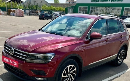 Volkswagen Tiguan II, 2018 год, 3 200 000 рублей, 2 фотография