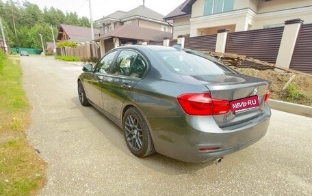 BMW 3 серия, 2017 год, 2 000 000 рублей, 2 фотография