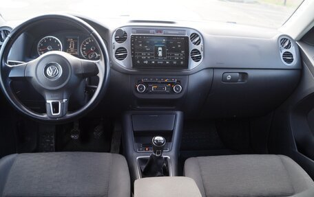 Volkswagen Tiguan I, 2012 год, 980 000 рублей, 11 фотография
