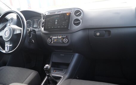 Volkswagen Tiguan I, 2012 год, 980 000 рублей, 13 фотография