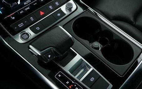 Audi Q7, 2023 год, 7 348 888 рублей, 17 фотография