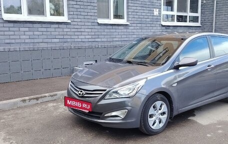Hyundai Solaris II рестайлинг, 2015 год, 997 000 рублей, 9 фотография