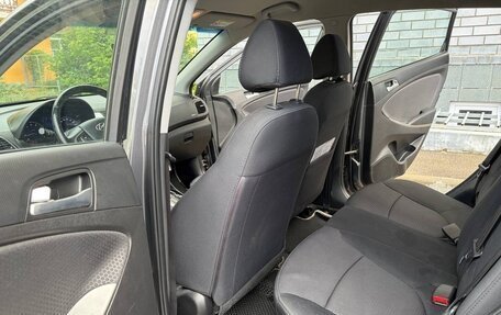 Hyundai Solaris II рестайлинг, 2015 год, 997 000 рублей, 19 фотография