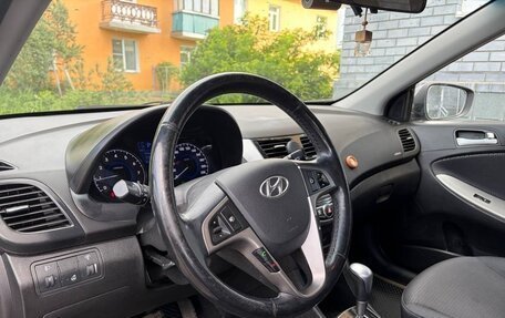 Hyundai Solaris II рестайлинг, 2015 год, 997 000 рублей, 15 фотография