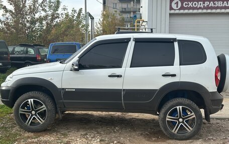 Chevrolet Niva I рестайлинг, 2016 год, 725 000 рублей, 6 фотография
