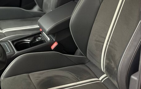 Volkswagen Golf VII, 2021 год, 3 300 000 рублей, 28 фотография