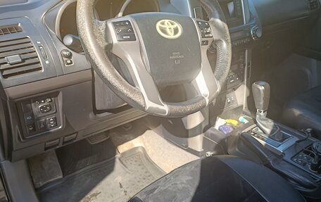 Toyota Land Cruiser Prado 150 рестайлинг 2, 2012 год, 2 700 000 рублей, 7 фотография