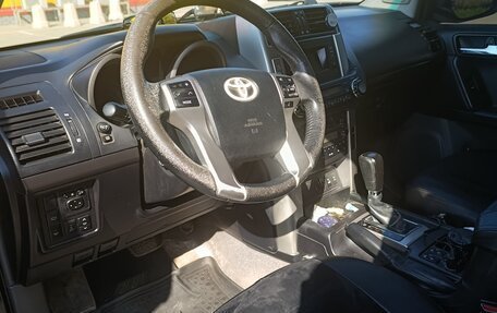 Toyota Land Cruiser Prado 150 рестайлинг 2, 2012 год, 2 700 000 рублей, 8 фотография