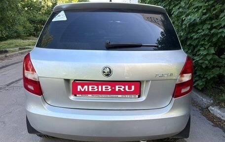 Skoda Fabia II, 2014 год, 680 000 рублей, 2 фотография