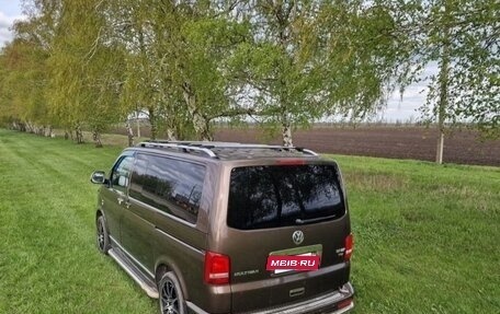 Volkswagen Multivan T5, 2015 год, 2 650 000 рублей, 4 фотография
