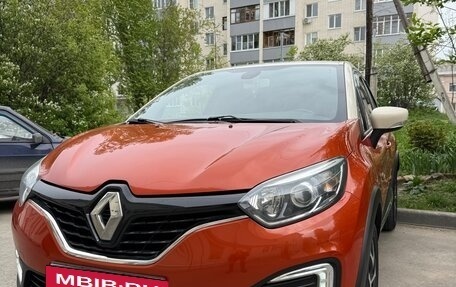Renault Kaptur I рестайлинг, 2016 год, 1 300 000 рублей, 2 фотография