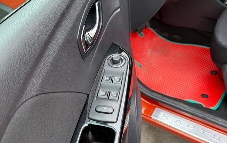 Renault Kaptur I рестайлинг, 2016 год, 1 300 000 рублей, 11 фотография