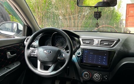 KIA Rio III рестайлинг, 2013 год, 900 000 рублей, 12 фотография