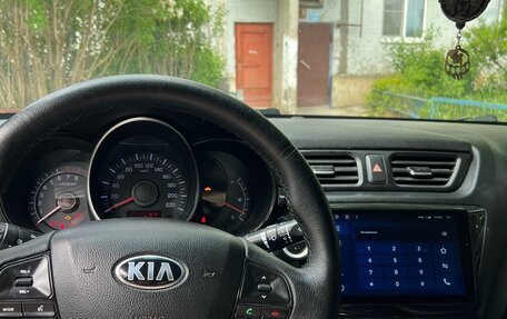 KIA Rio III рестайлинг, 2013 год, 900 000 рублей, 14 фотография