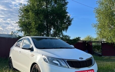 KIA Rio III рестайлинг, 2013 год, 900 000 рублей, 6 фотография
