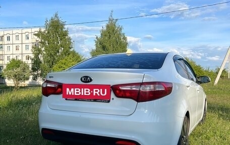 KIA Rio III рестайлинг, 2013 год, 900 000 рублей, 11 фотография