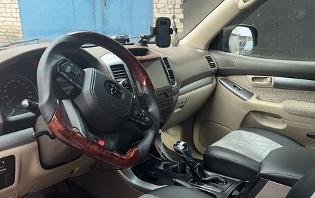 Toyota Land Cruiser Prado 120 рестайлинг, 2007 год, 2 150 000 рублей, 11 фотография