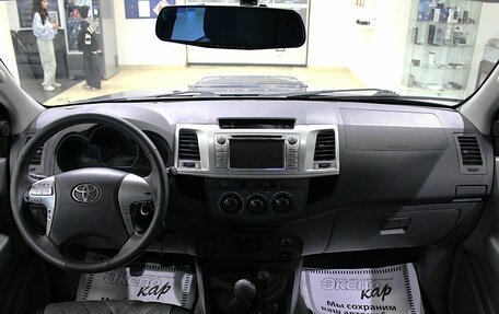 Toyota Hilux VII, 2012 год, 1 375 000 рублей, 13 фотография