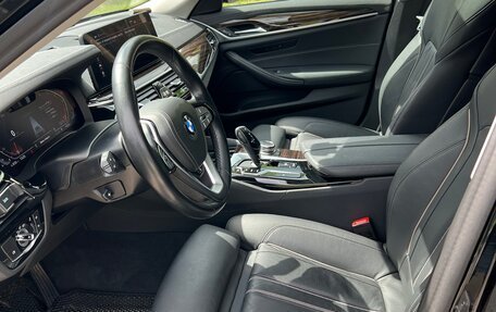 BMW 5 серия, 2022 год, 5 300 000 рублей, 11 фотография