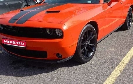 Dodge Challenger III рестайлинг 2, 2019 год, 2 100 000 рублей, 4 фотография