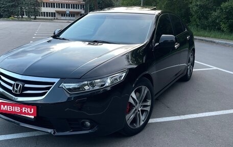Honda Accord VIII рестайлинг, 2012 год, 1 600 000 рублей, 2 фотография